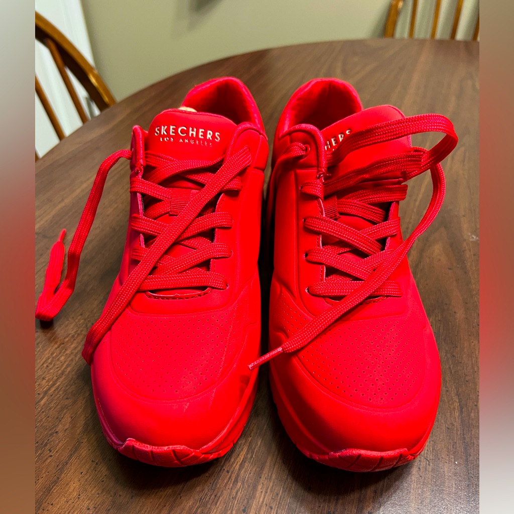 Size 10 Women's Skechers Street Uno Stand On Air Casual Shoes - Red - 73690